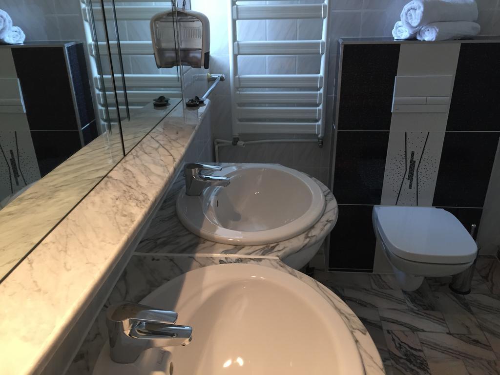 Kiem Premium Apartments บราชอฟ ภายนอก รูปภาพ
