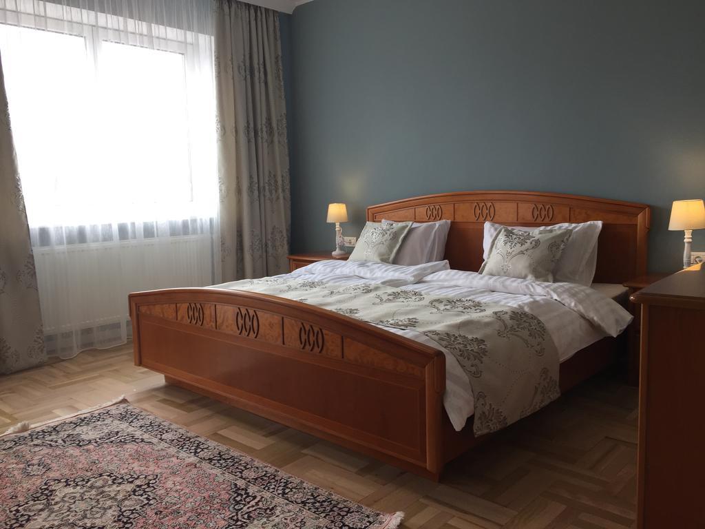 Kiem Premium Apartments บราชอฟ ภายนอก รูปภาพ